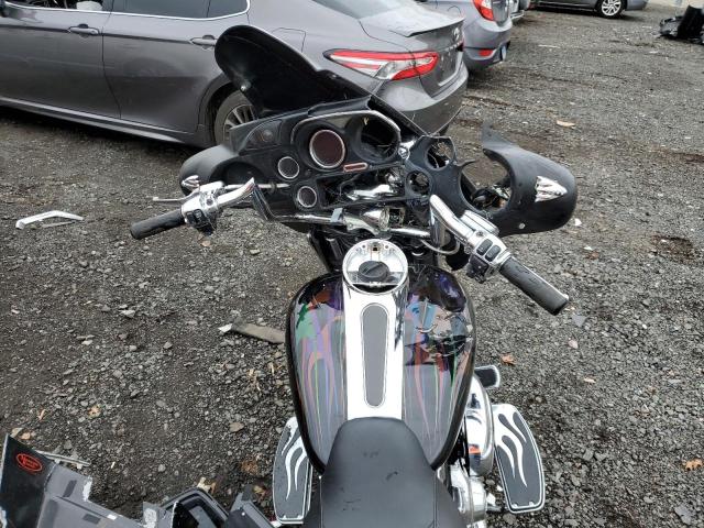 2008 HARLEY-DAVIDSON FLHX - 1HD1KB4128Y695106