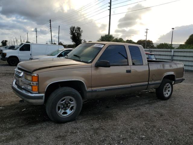 Salvage cars for sale from Copart Miami, FL: 1995 Chevrolet GMT-400 K1