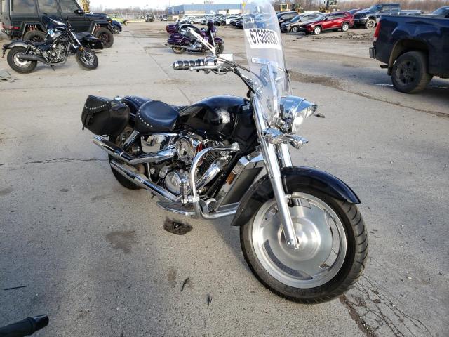 2004 HONDA VT1100 C2 - 1HFSC430X4A400382