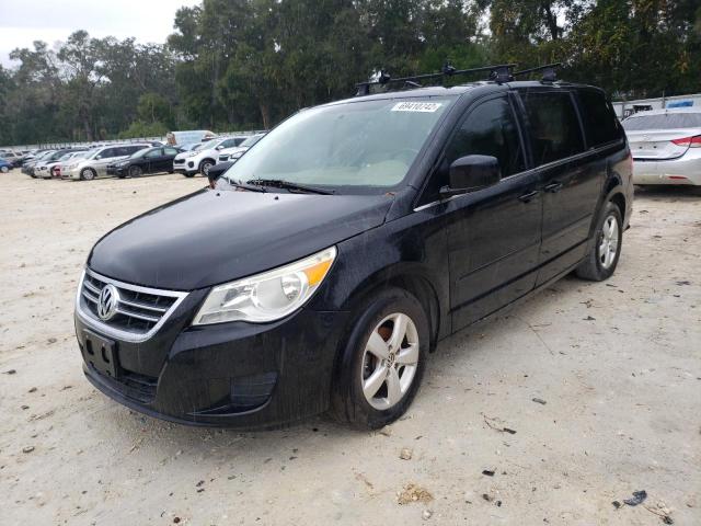 2010 Volkswagen Routan SE