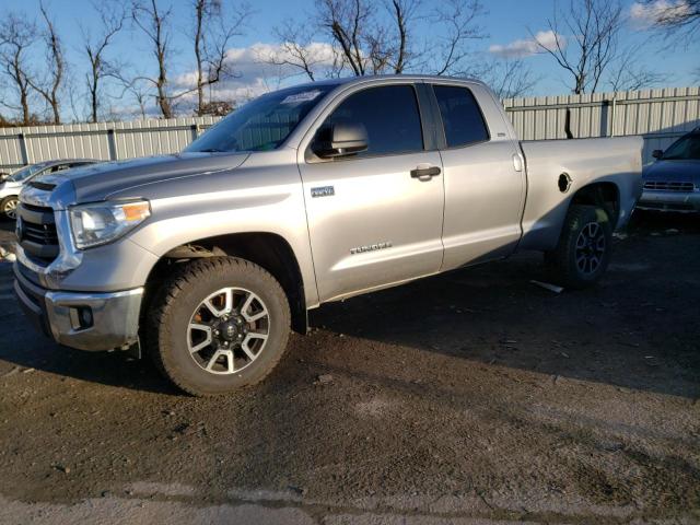 Salvage cars for sale from Copart West Mifflin, PA: 2014 Toyota Tundra DOU