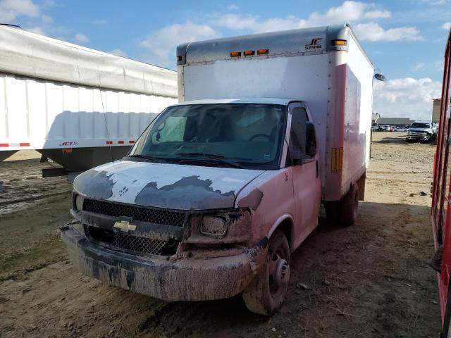 Salvage cars for sale from Copart Columbia, MO: 2011 Chevrolet Express G3