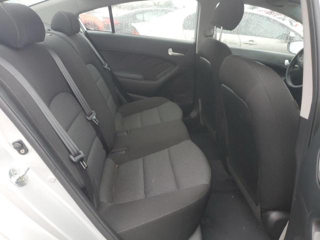 3KPFK4A78HE101345 KIA FORTE LX
