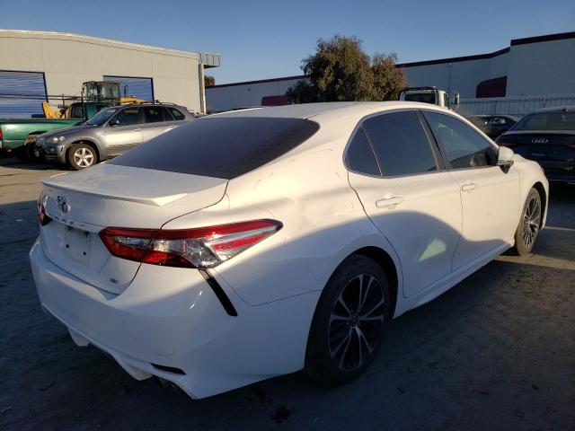 2018 TOYOTA CAMRY 4D L 4T1B11HK9JU049432