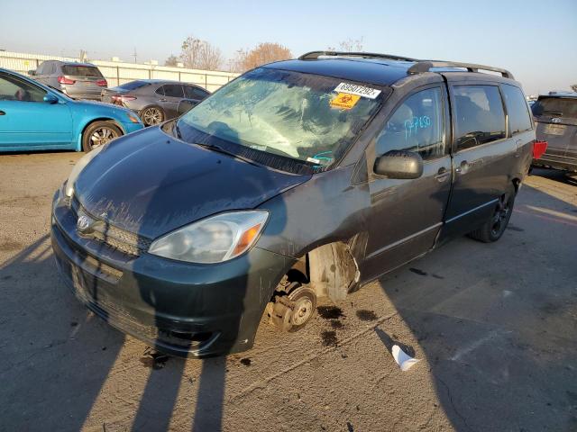 Salvage cars for sale from Copart Bakersfield, CA: 2004 Toyota Sienna CE