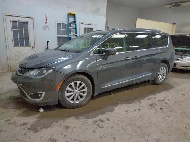 Salvage cars for sale from Copart Davison, MI: 2018 Chrysler Pacifica T