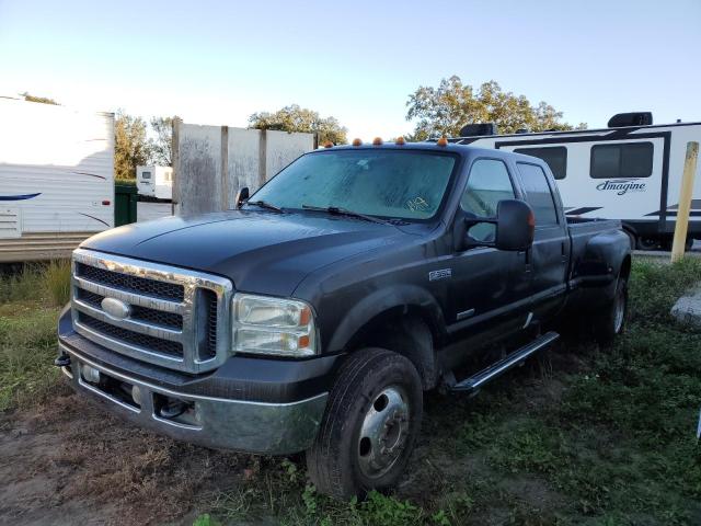 Salvage cars for sale from Copart Riverview, FL: 2006 Ford F350 Super