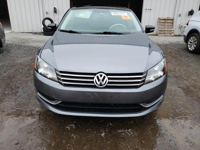 2015 VOLKSWAGEN PASSAT S - 1VWAT7A38FC091729