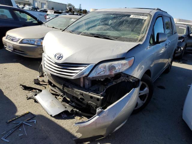 2015 Toyota Sienna LE