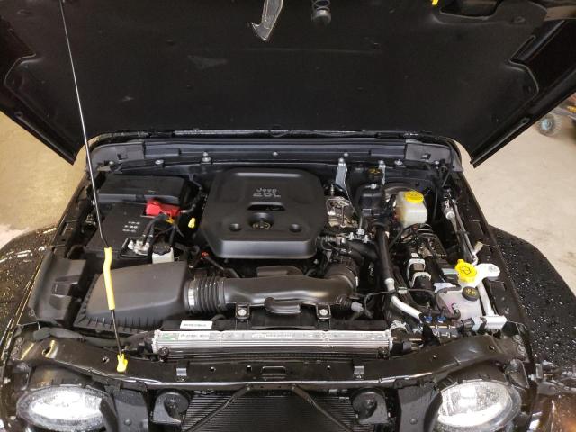 1C4HJXEN4PW588392 Jeep Wrangler Sahara