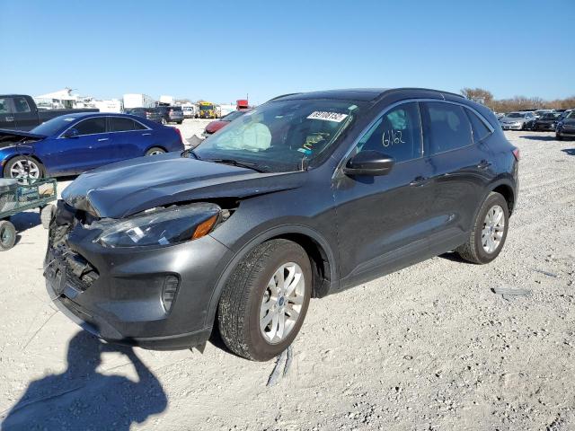 Salvage cars for sale from Copart Wichita, KS: 2020 Ford Escape SE