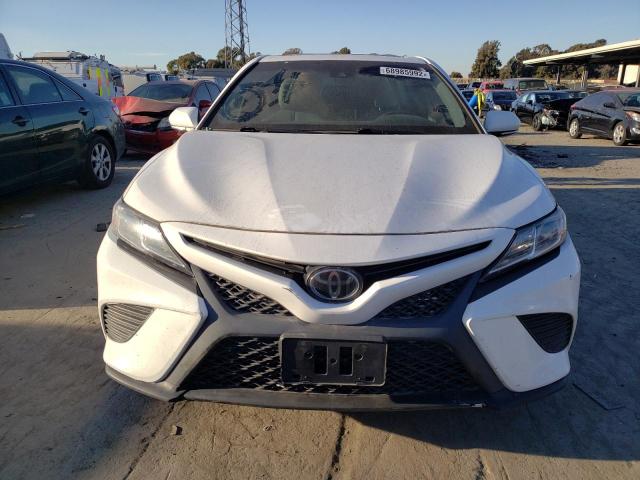 2018 TOYOTA CAMRY 4D L 4T1B11HK9JU049432