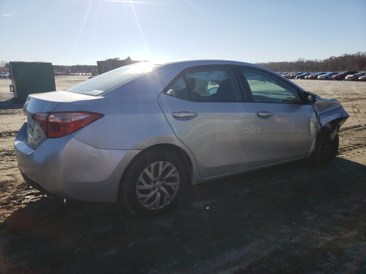 2018 Toyota Corolla L vin: 2T1BURHE6JC120345