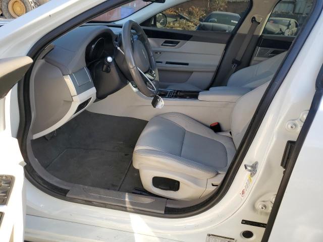 2017 JAGUAR XF SAJBR4BN9HCY32172