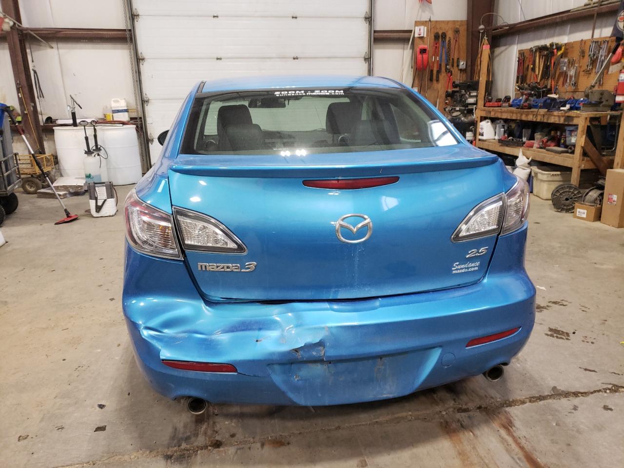 JM1BL1W54B1465001 2011 Mazda 3 S