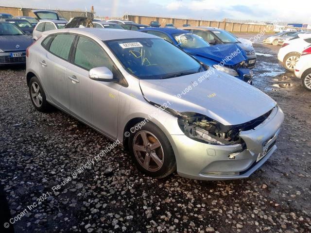 YV1MV8481F2171312 Volvo V40 Es D2