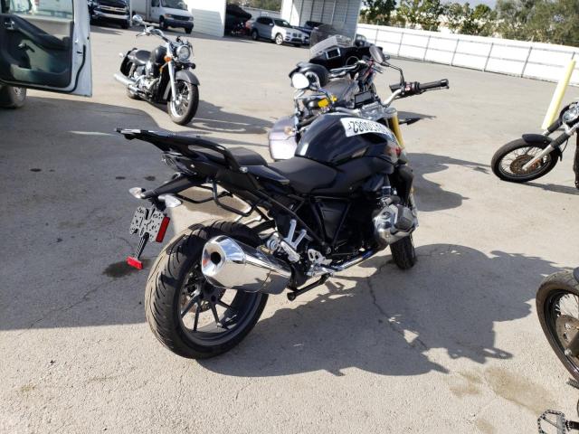 2022 BMW R 1250 R WB10J730XN6F96398