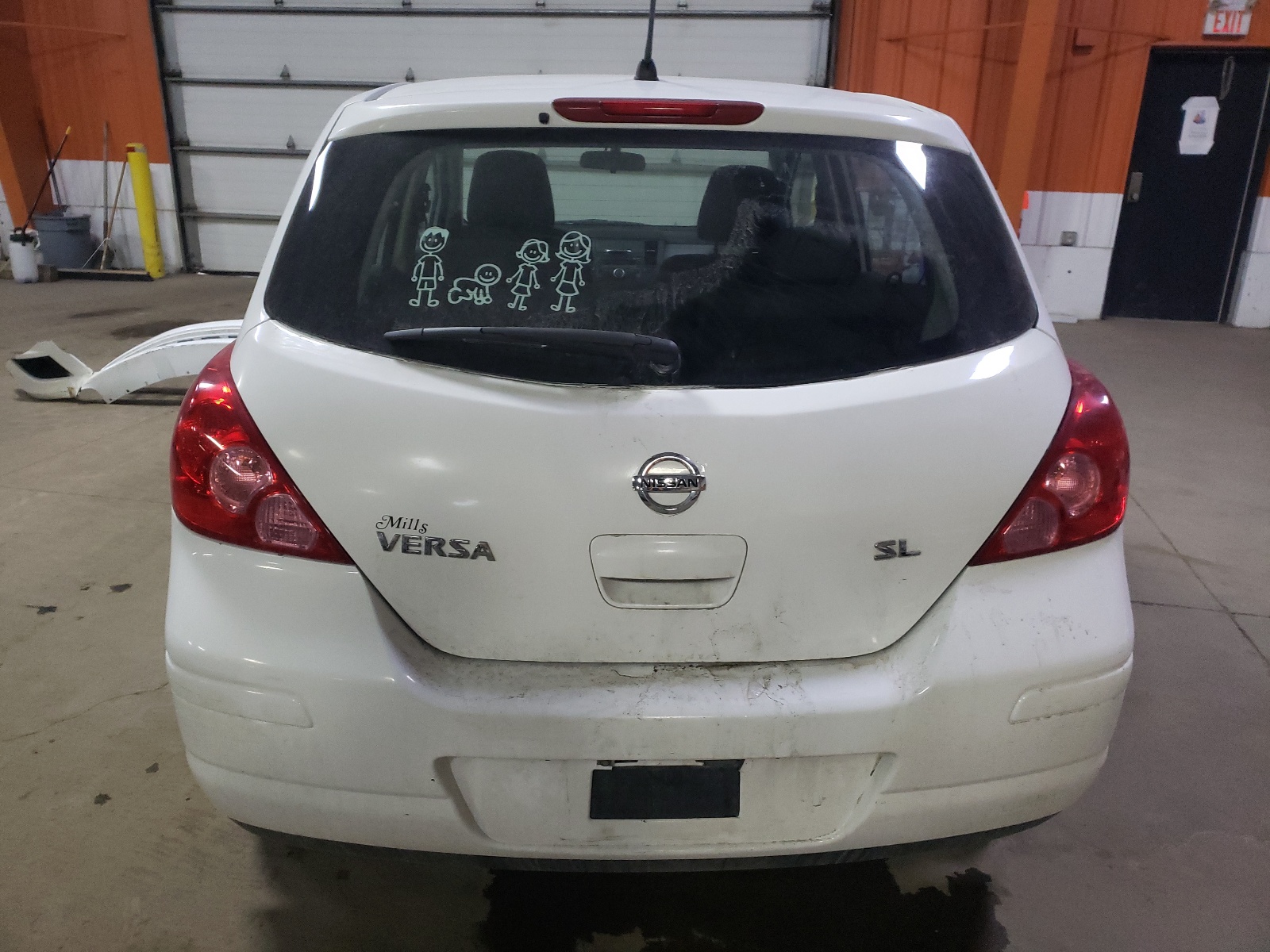 3N1BC13E88L371583 2008 Nissan Versa S