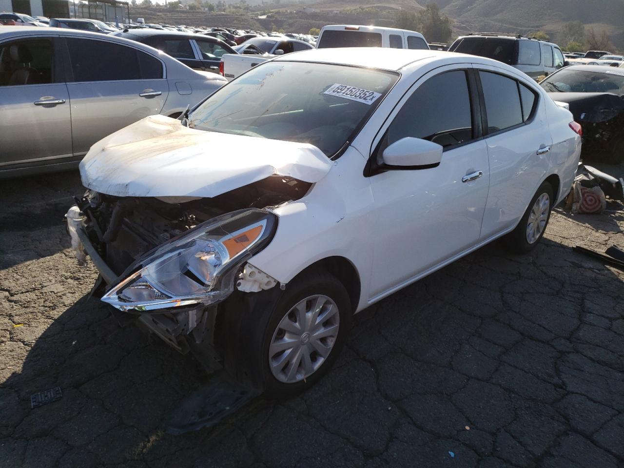 Nissan Versa