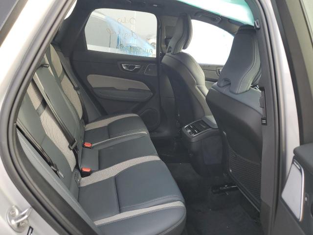 2022 VOLVO XC60 B6 R- YV4062RM0N1088224