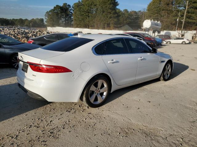 2017 JAGUAR XF SAJBR4BN9HCY32172