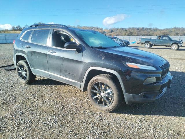 1C4PJMCS9EW285852 Jeep Cherokee Latitude