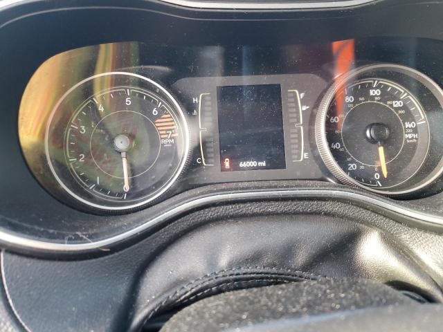 1C4PJLCB9KD249015 Jeep Cherokee Latitude