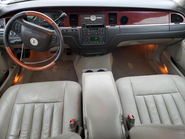 1LNHM82W23Y700613 Lincoln TOWNCAR