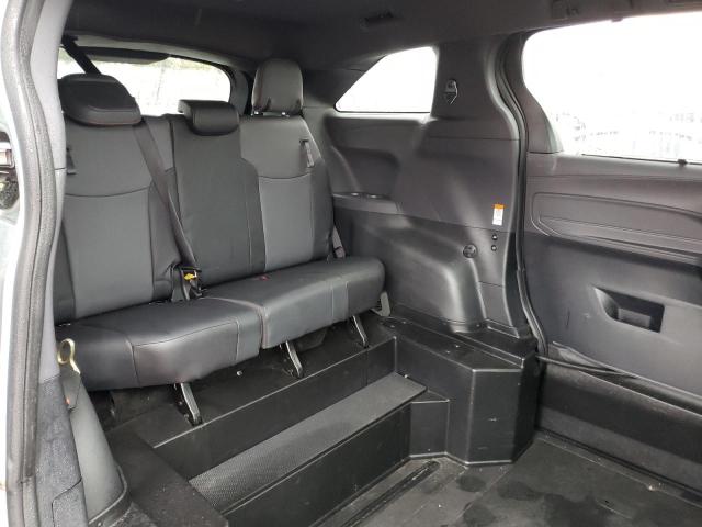 2021 TOYOTA SIENNA XSE 5TDXRKEC3MS052048