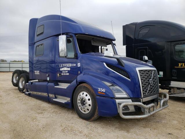 Salvage cars for sale from Copart Abilene, TX: 2022 Volvo VN VNL