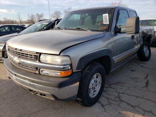 Salvage cars for sale from Copart Pekin, IL: 2001 Chevrolet Silverado K1500