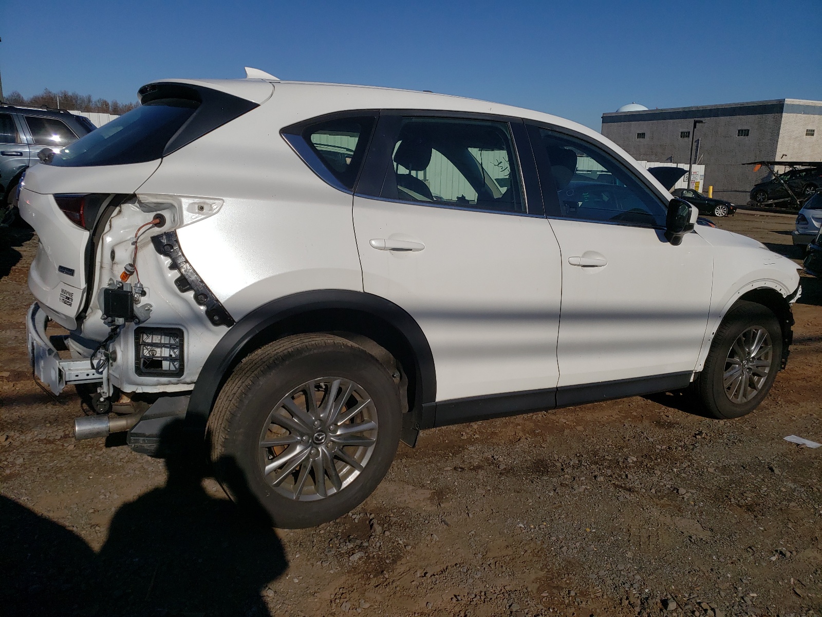 JM3KFBBM2J0473765 2018 Mazda Cx-5 Sport