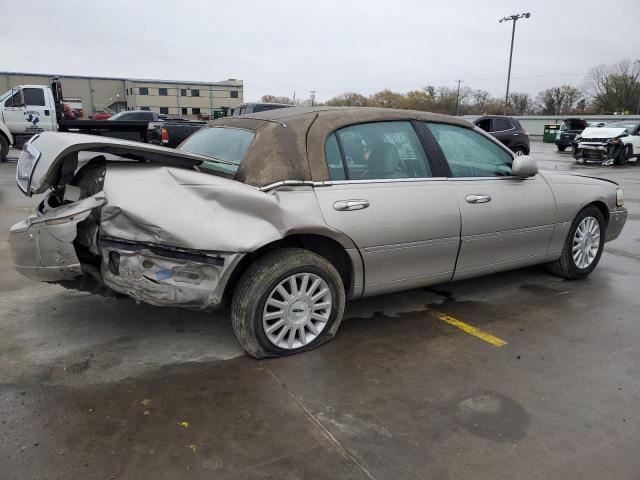 1LNHM82W23Y700613 Lincoln TOWNCAR