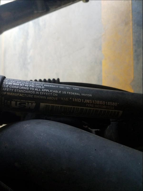 2011 HARLEY-DAVIDSON FLSTFB 1HD1JN513BB018580
