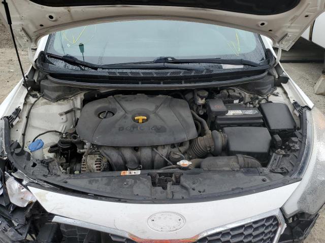 KNAFK4A67G5618490 KIA FORTE LX
