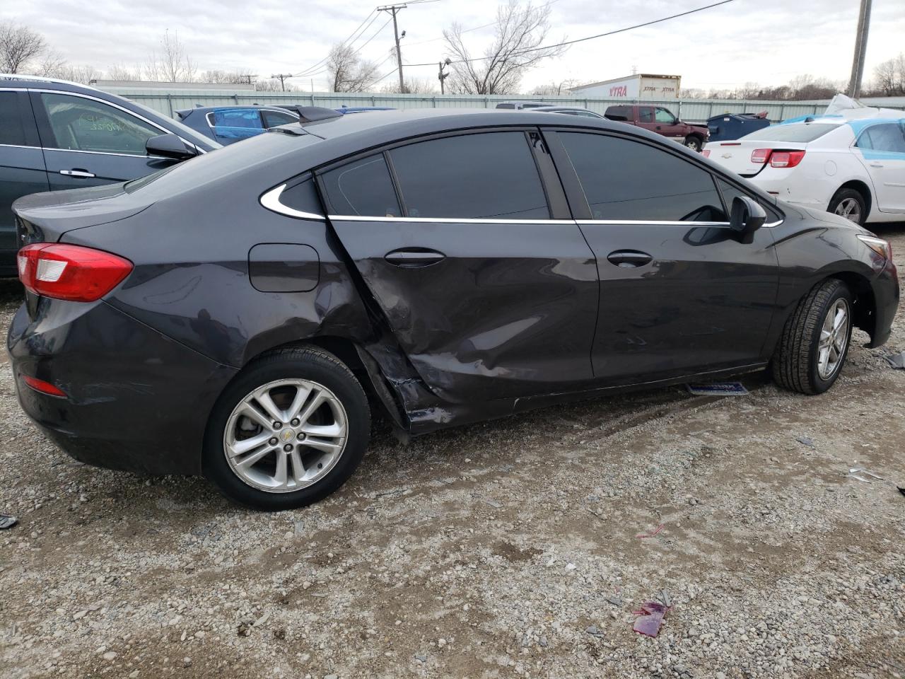 1G1BE5SM2H7119512 CHEVROLET CRUZE 2017