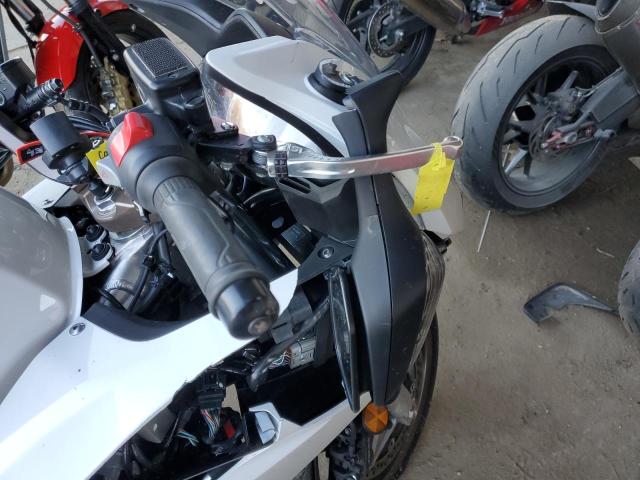 2015 HONDA VFR800 F JH2RC7953FK100040