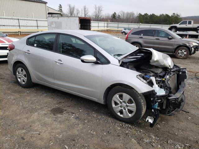 3KPFK4A72HE089239 KIA Forte