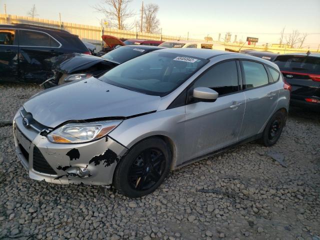 Salvage cars for sale from Copart Appleton, WI: 2012 Ford Focus SE