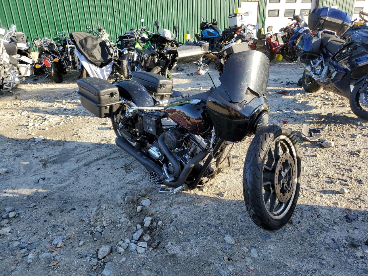 1HD1GNM11HC324096 HARLEY-DAVIDSON FXDL DYNA 2017