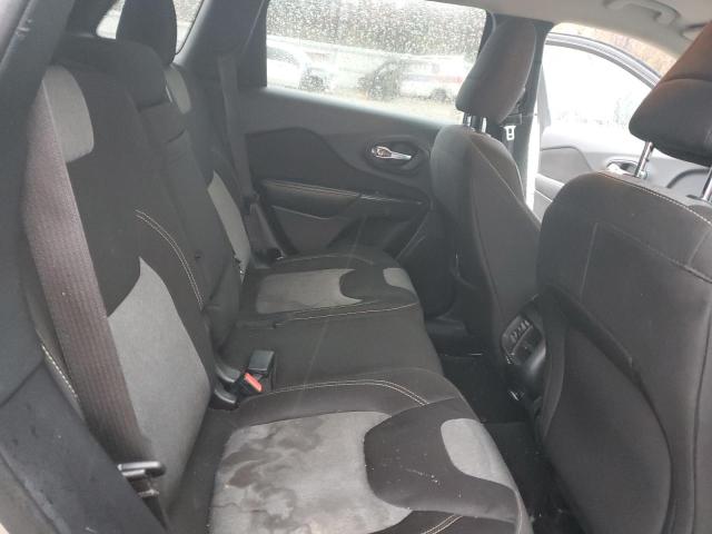 1C4PJLCB4EW264787 Jeep Cherokee Latitude