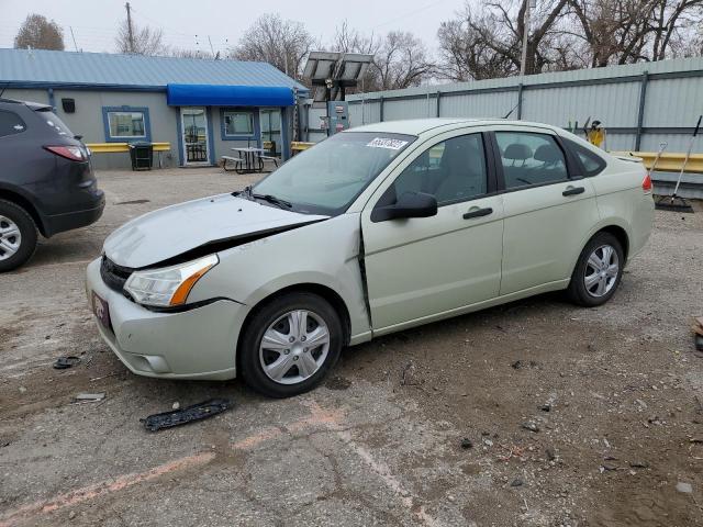 Salvage cars for sale from Copart Wichita, KS: 2010 Ford Focus SE