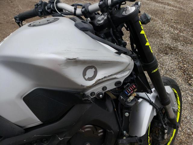 2017 YAMAHA FZ09 JYARN53E1HA001995