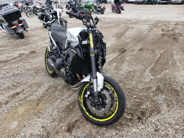 Salvage cars for sale from Copart Pekin, IL: 2017 Yamaha FZ09