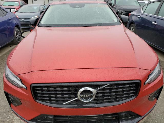 2022 VOLVO S60 B5 MOM 7JRL12TZ8NG157761