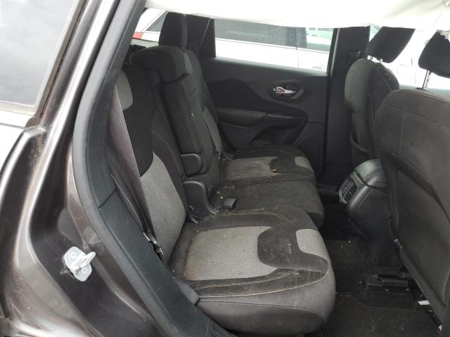 1C4PJLCB1EW265637 Jeep Cherokee Latitude
