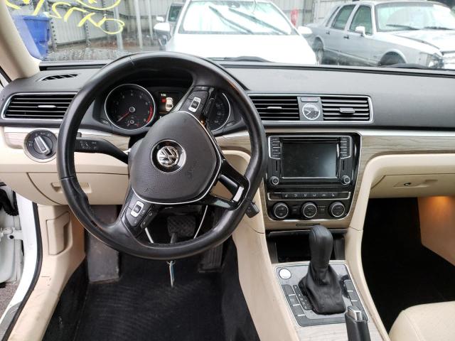 2017 VOLKSWAGEN PASSAT SE - 1VWGT7A33HC047215