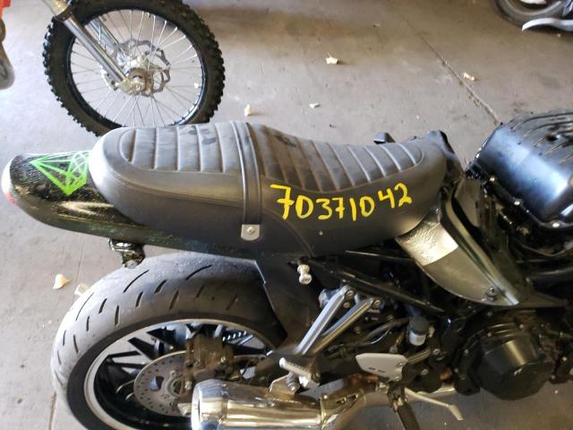 2021 KAWASAKI ZR900 R - JKAZR2C11MA052017