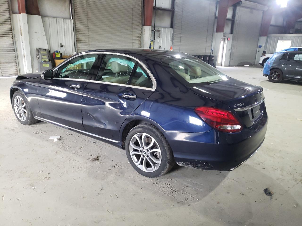 55SWF4KB8HU211568 2017 Mercedes-Benz C 300 4Matic