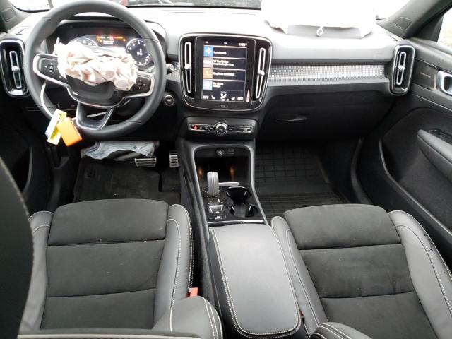 YV4162UM2N2714975 Volvo XC40